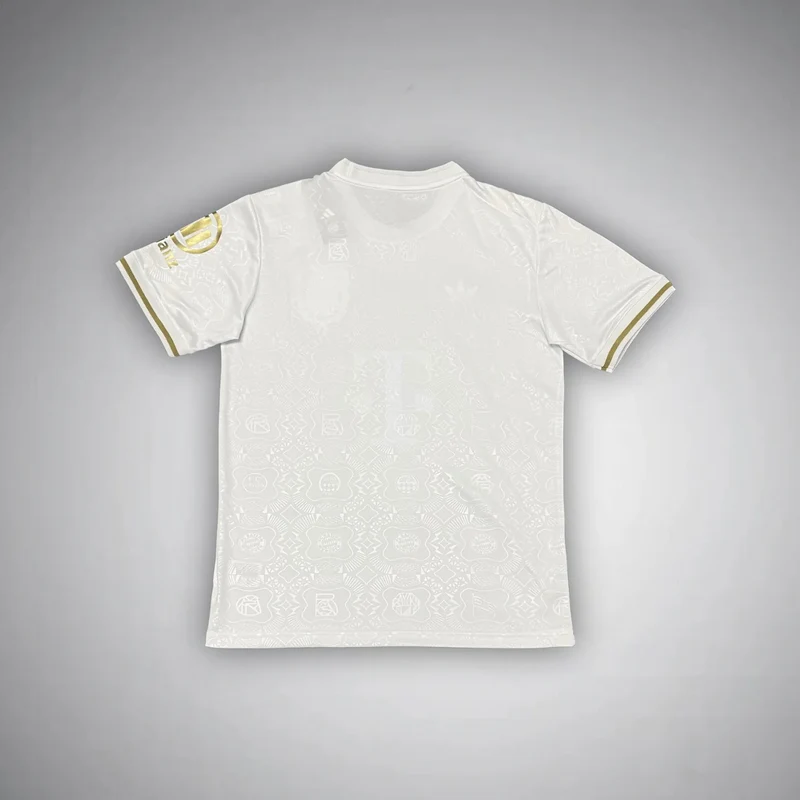 FC Bayern "Luxe Chrome" Premium Kit White