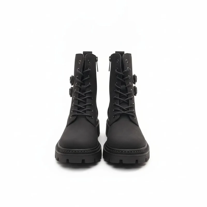 Biker da in poliuretano e fibbie - Nero