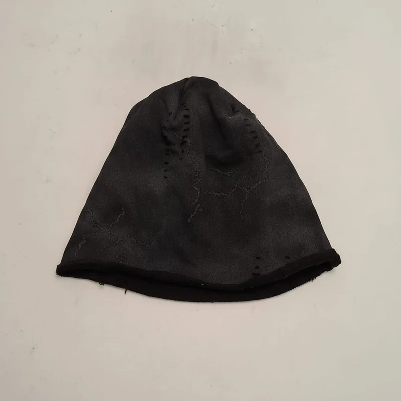 Cuffia melange con strappi a stella - Nero