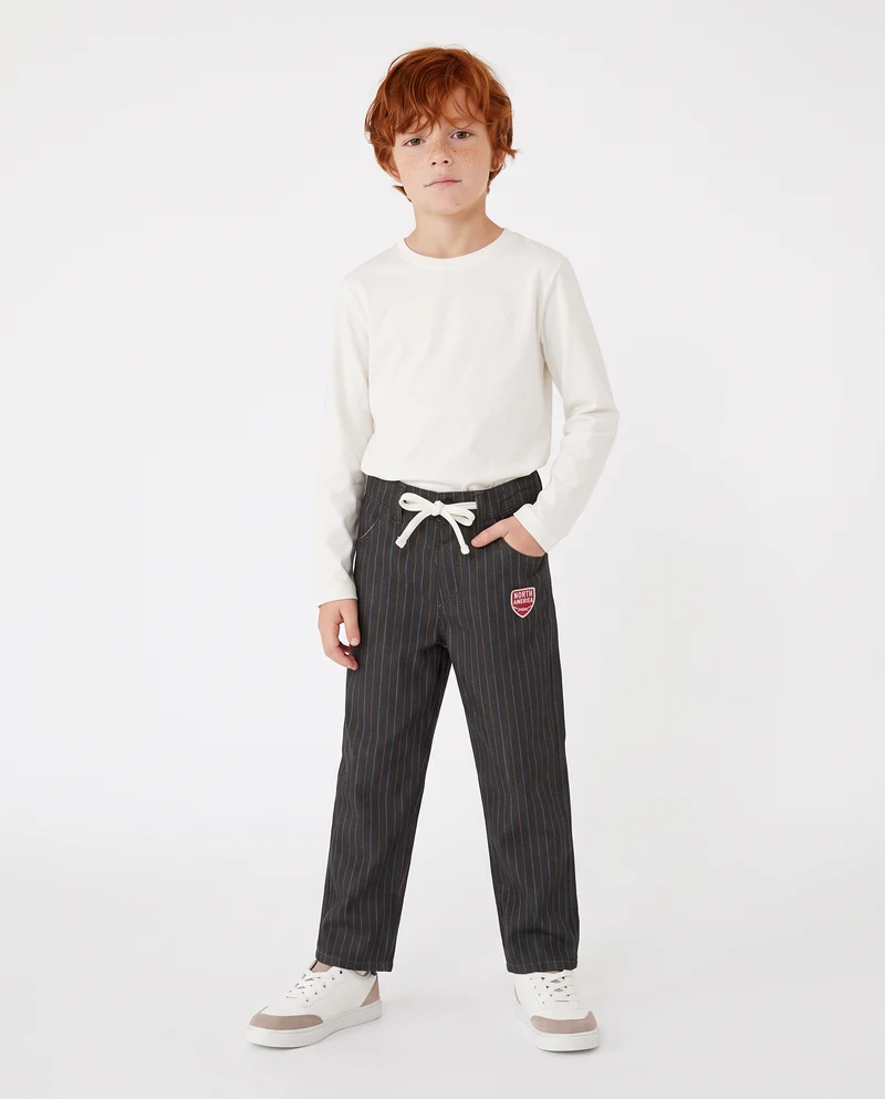 Pantaloni a righe con toppa e cintura - Righe