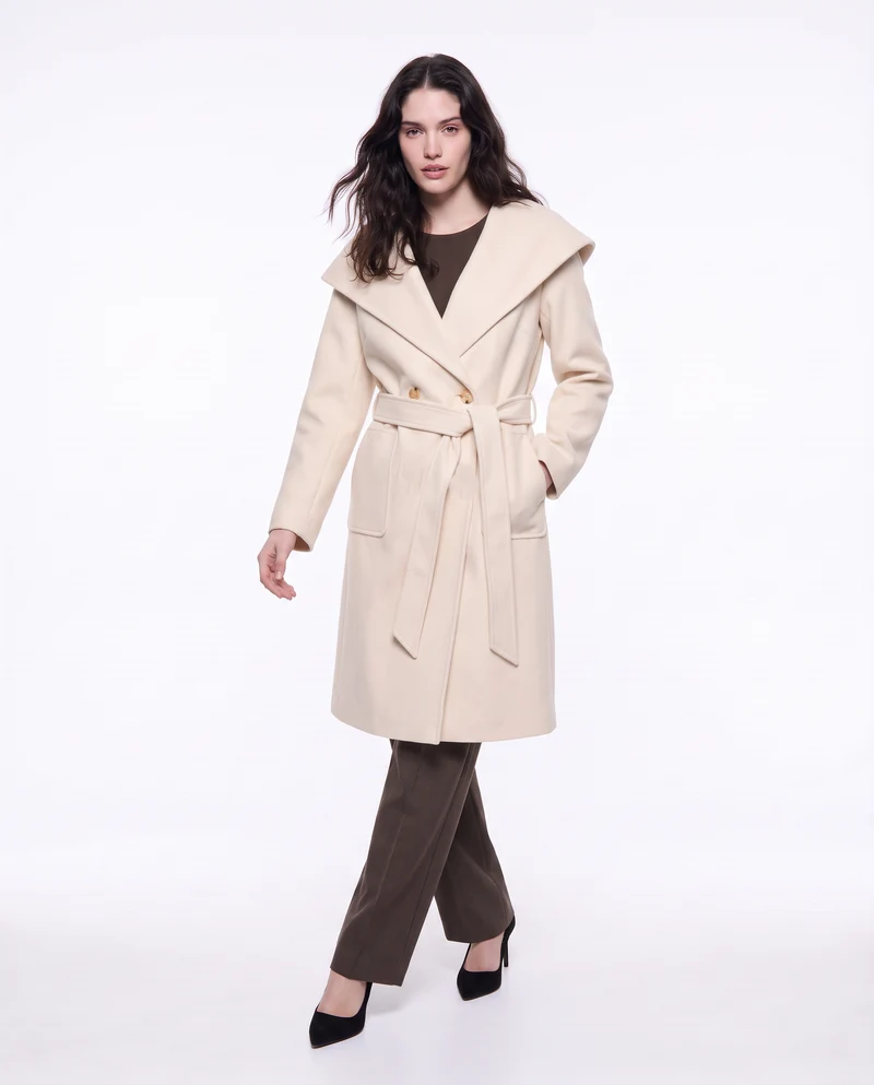 Cappotto basico con cappuccio e cinta - Avorio