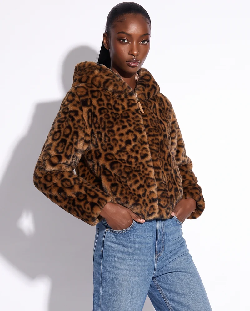Bomber ecopelliccia con cappuccio e zip - var 1