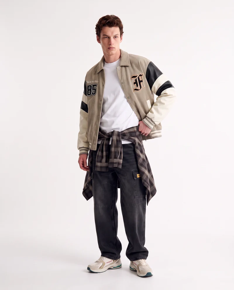 Bomber Varsity in Velluto con Ricami - Beige