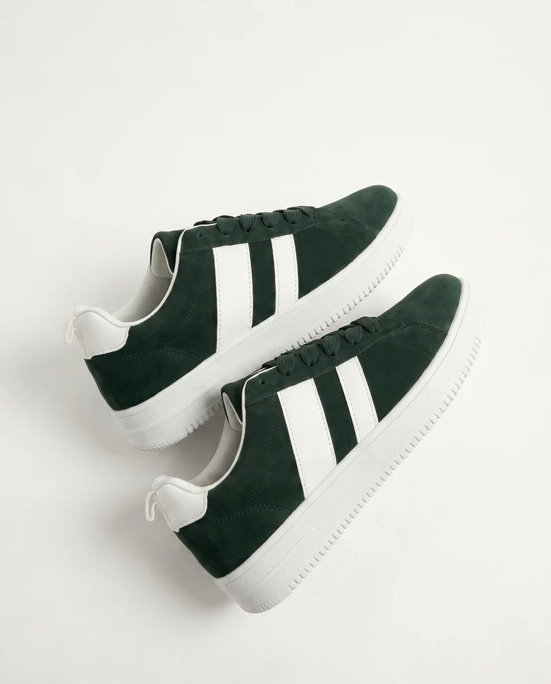 Sneakers da uomo con lacci larghi e inserti - Verde