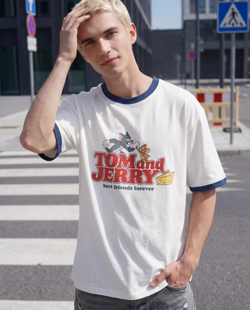 T-shirt Tom and Jerry uomo boxy fit - Bianco