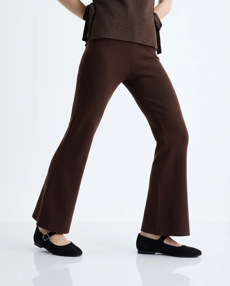 Fuseaux flare: stile e comfort unici - Moro