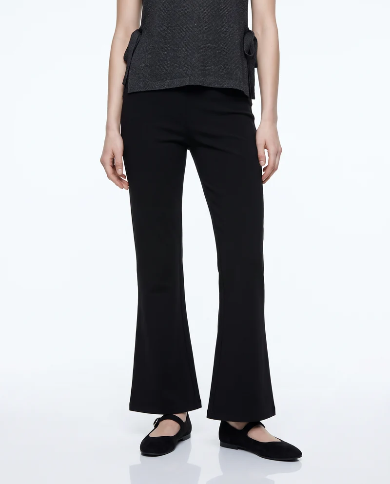 Fuseaux flare: stile e comfort unici - Nero