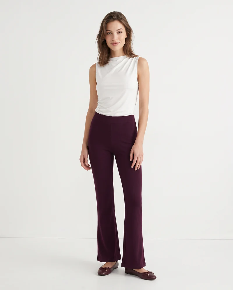 Fuseaux flare: stile e comfort unici - Bordeaux