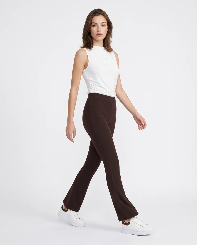 Fuseaux flare: stile e comfort unici - Moro