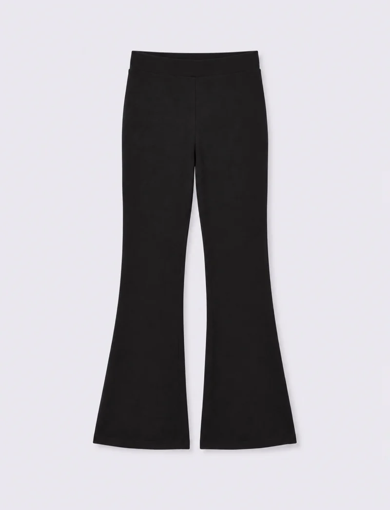 Fuseaux flare: stile e comfort unici - Nero