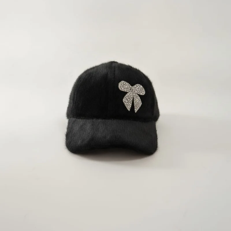 Baseball con fiocco in strass e pelliccia - Nero