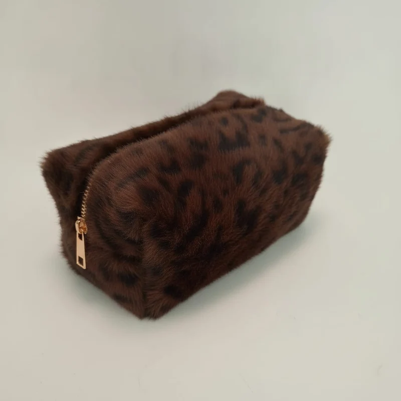 Necessaire in Finta Pelliccia Montone - Leopardato
