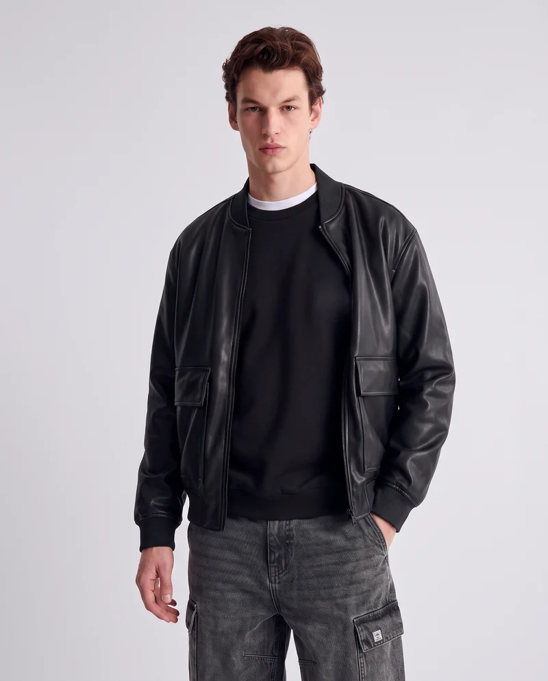 Giubbotto bomber effetto pelle con tasche - Nero