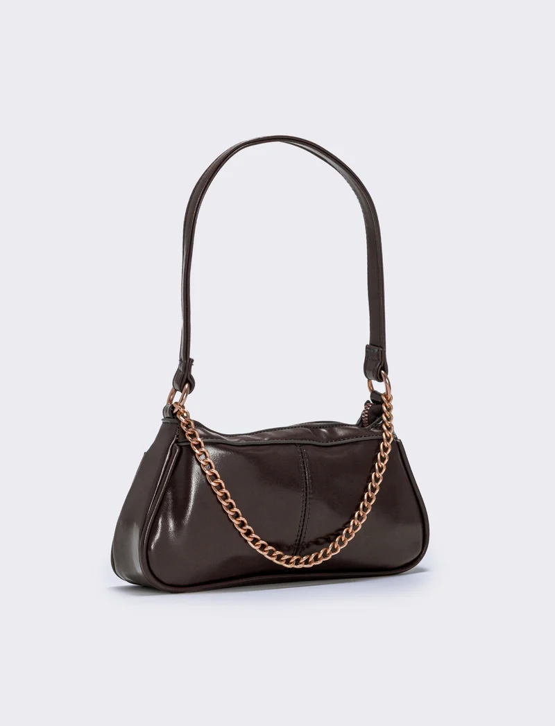 Borsetta baguette con catenina - Marrone