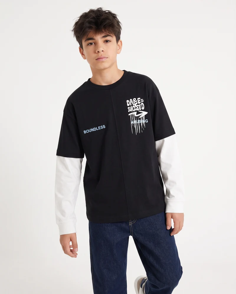 T-shirt bicolor maniche lunghe con stampa - Nero