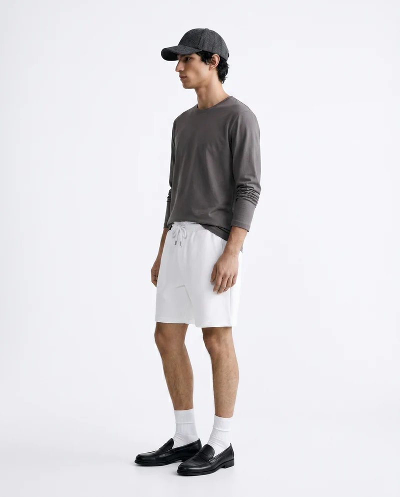 T-shirt slim fit maniche lunghe girocollo - Grigio