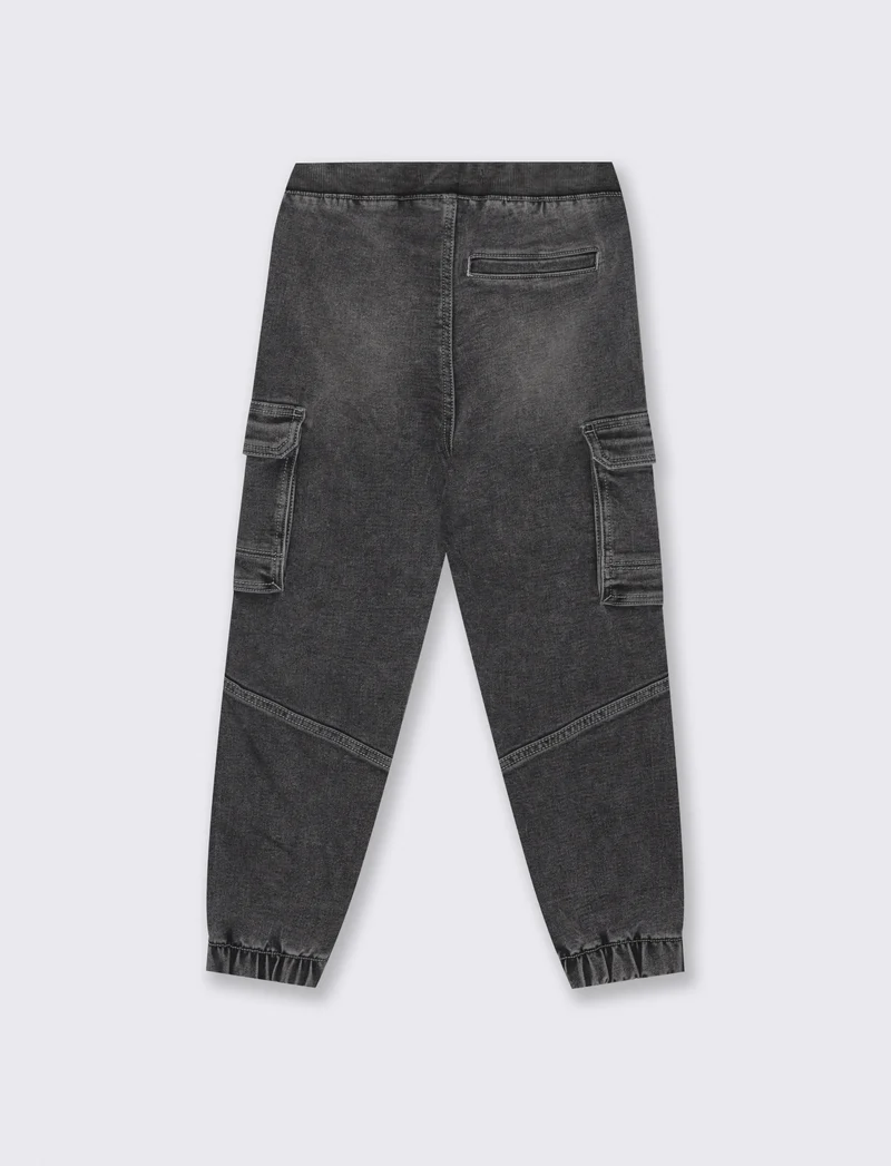 Jogging in denim con tasconi cargo - Grigio