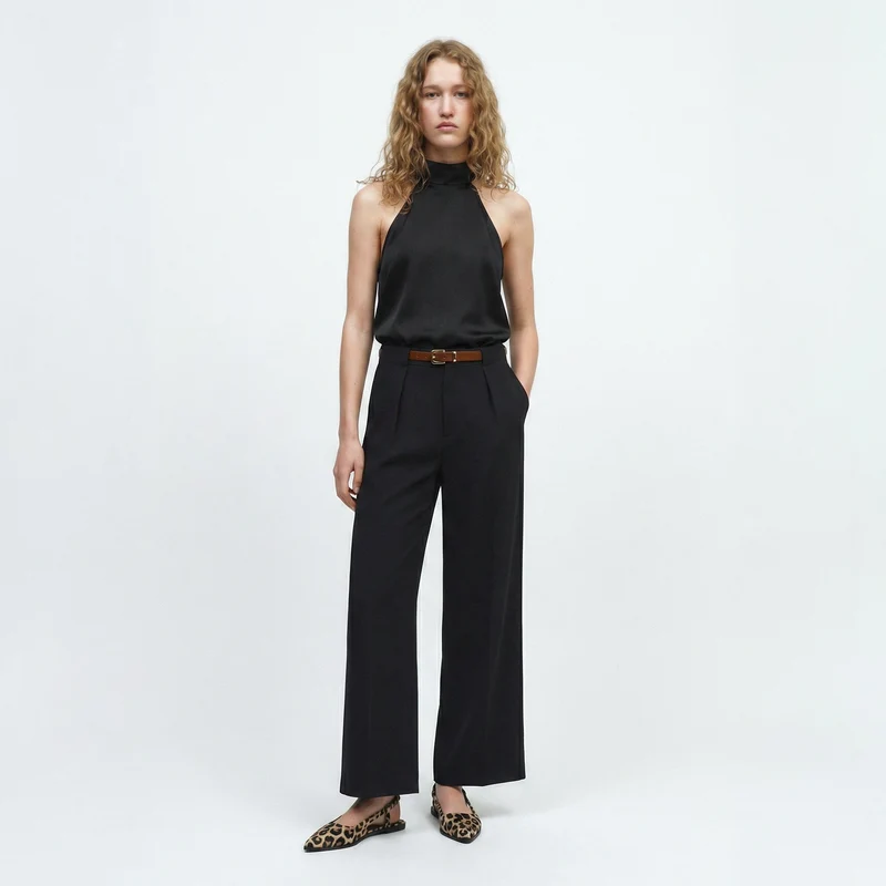 Top scollo all'americana morbido - Nero
