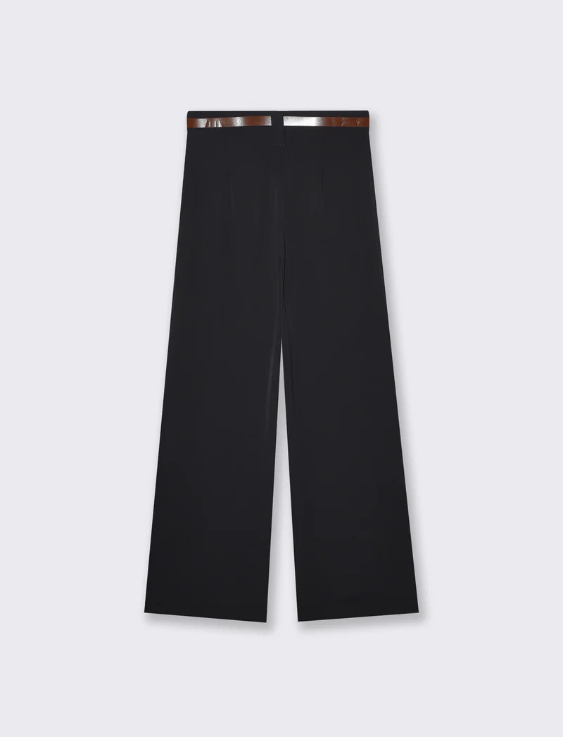 Pantalone con Pieghe e Cintura - Nero