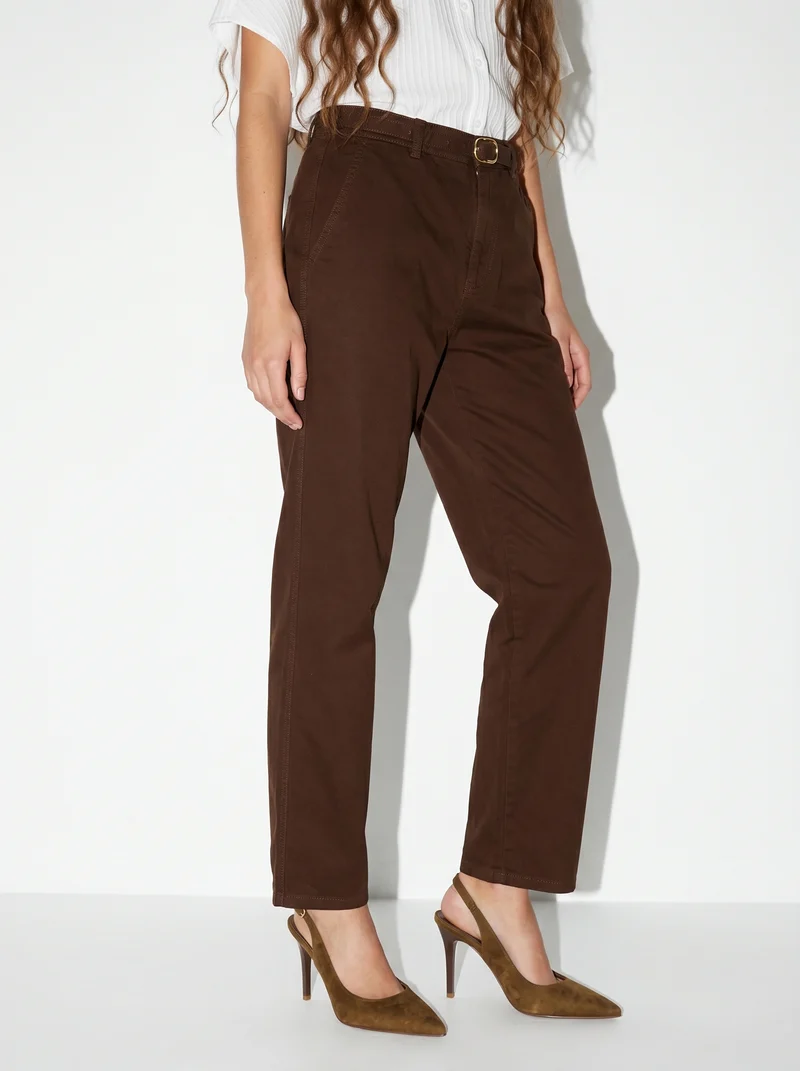 Pantalone chino con risvolto e cintura - Marrone cioccolato
