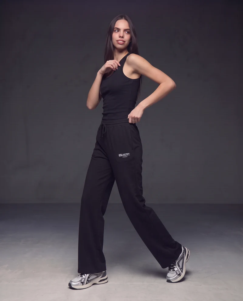 Pantaloni tuta dritti con coulisse e stampa - Nero