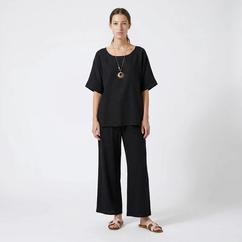 Blusa collo rotondo manica a tre quarti - Nero