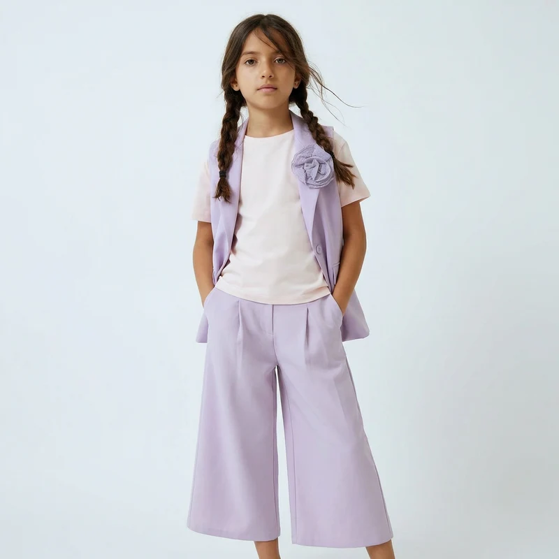 Gilet estivo con fiore applicato e tasche - Viola glicine