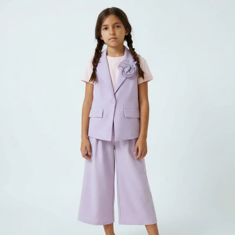 Gilet estivo con fiore applicato e tasche - Viola glicine