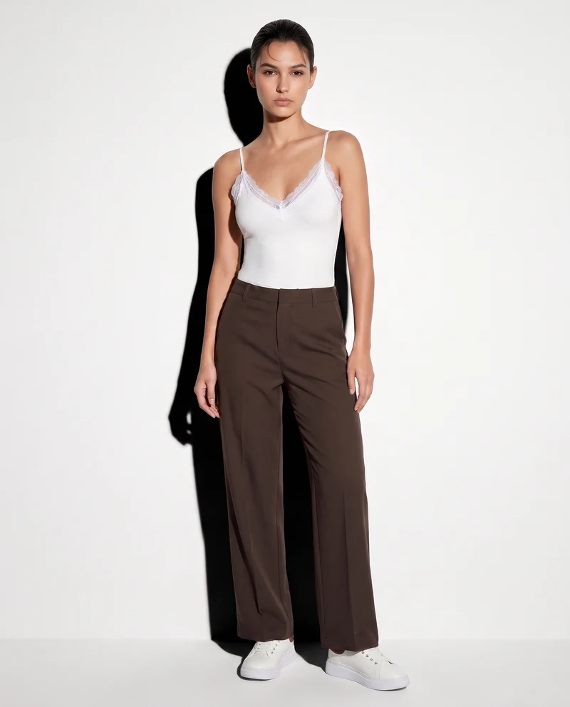 Body a bretelline con pizzo elegante - Bianco latte