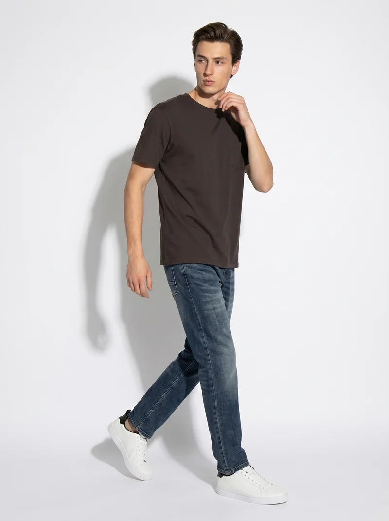 T-shirt basic girocollo con tasca - Bordeaux