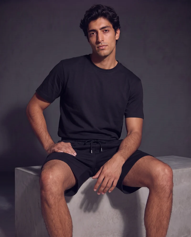 T-shirt girocollo in cotone regular fit - Nero