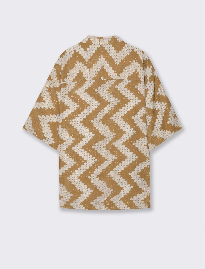 Camicia boxy fit in tessuto goffrato - Cammello