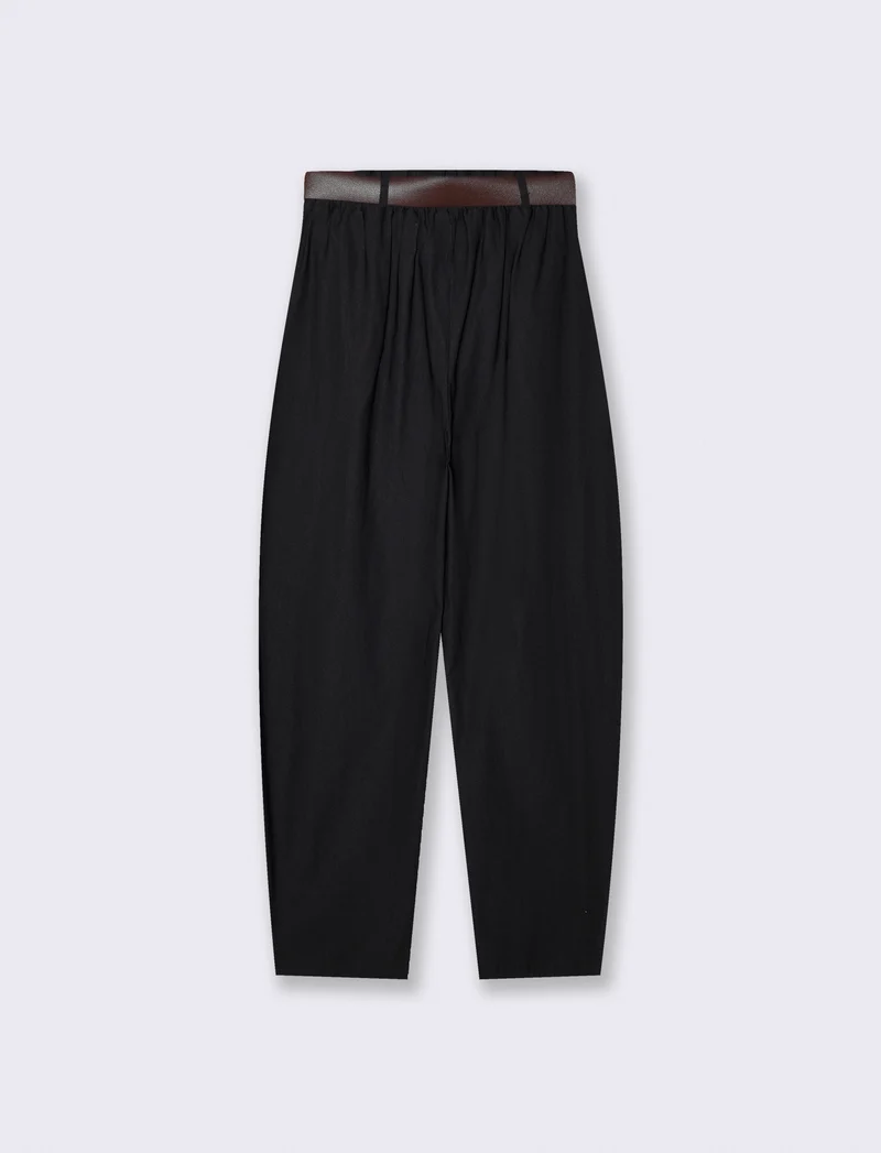 Pantaloni Dritti con Tasche e Cintura - Nero