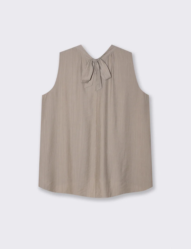 Blusa smanicata con pieghe centrali - Grigio fango