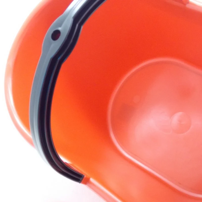 CESTA OVALE ROSSA LT.20 MANICO PLASTICA