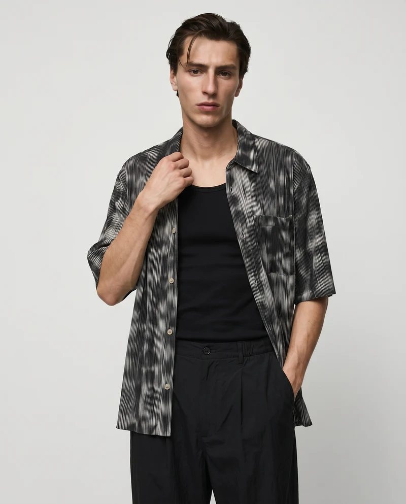Camicia plissettata con stampa astratta - Nero