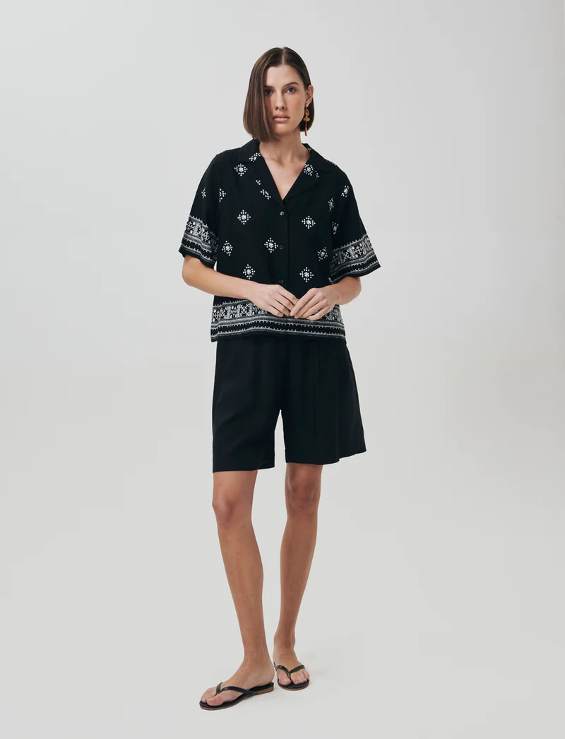 Camicia Manica Corta Scollo a V - var 1