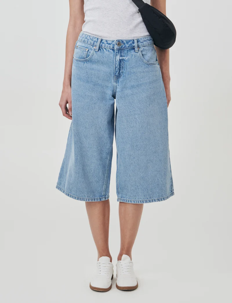 Bermuda Baggy in Denim con Tasche Retro - Denim chiaro