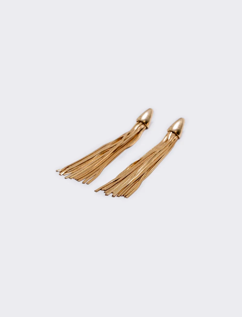 Orecchini lunghi con fili eleganti - Oro