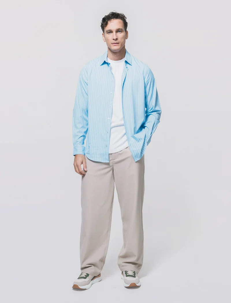 Camicia slim fit a righe in tessuto tecnico - Celeste