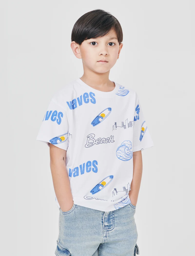 T-shirt girocollo estiva e energica - Bianco