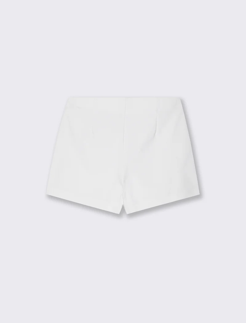 Short con pannello e bottoni decorativi - Bianco
