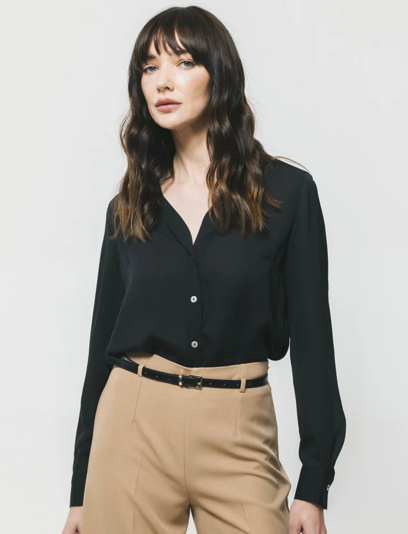 Camicia con Spacchi e Manica Lunga - Nero