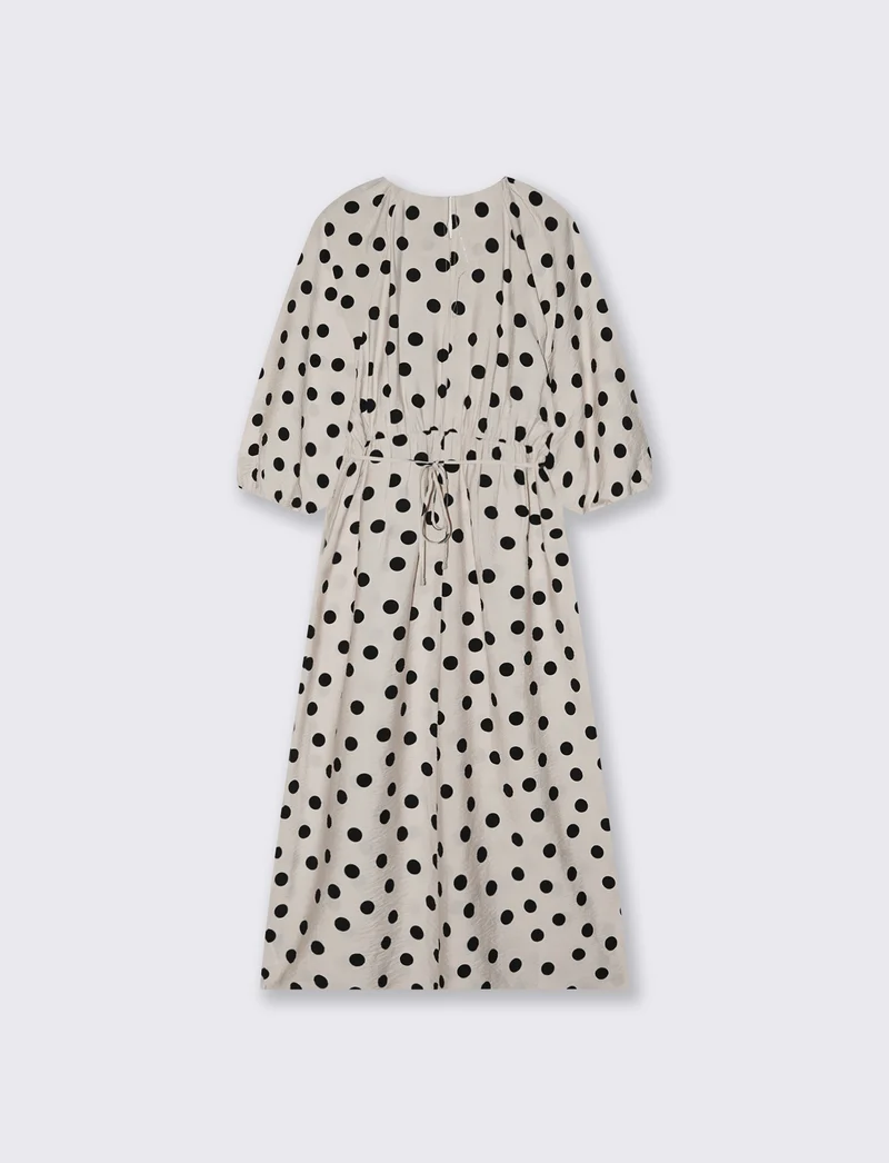 Vestito lungo con maniche e laccetto vita - var 1