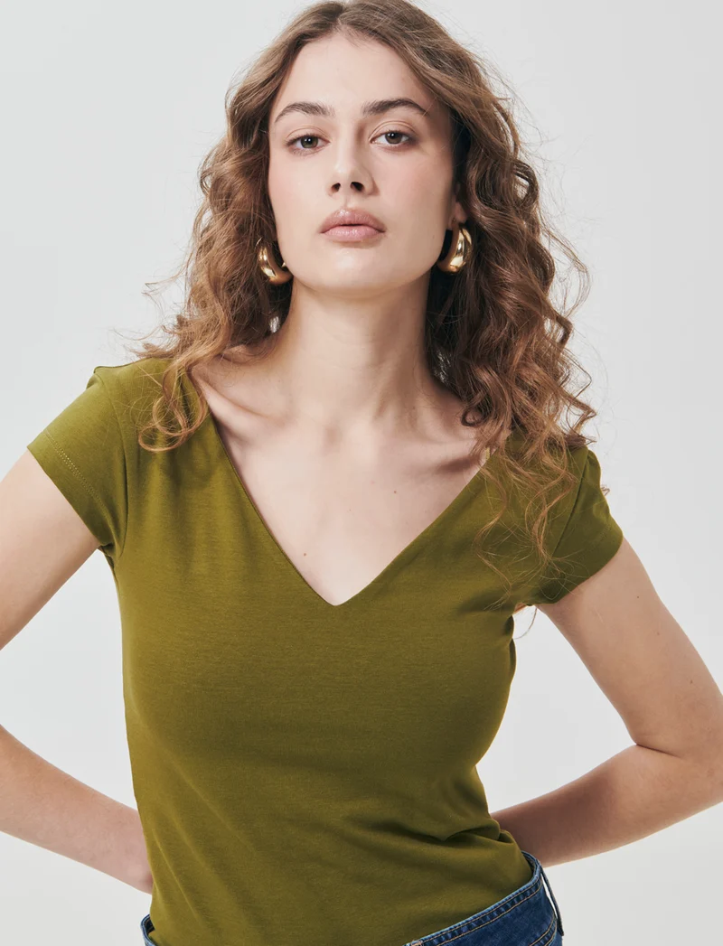 T-Shirt Cotone Scollo a V - Verde abete