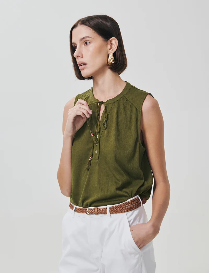Camicia Giromanica con Scollo a V e Laccetto - Verde abete