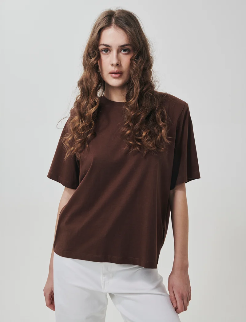 T-Shirt Basica con Spalline - Marrone cioccolato