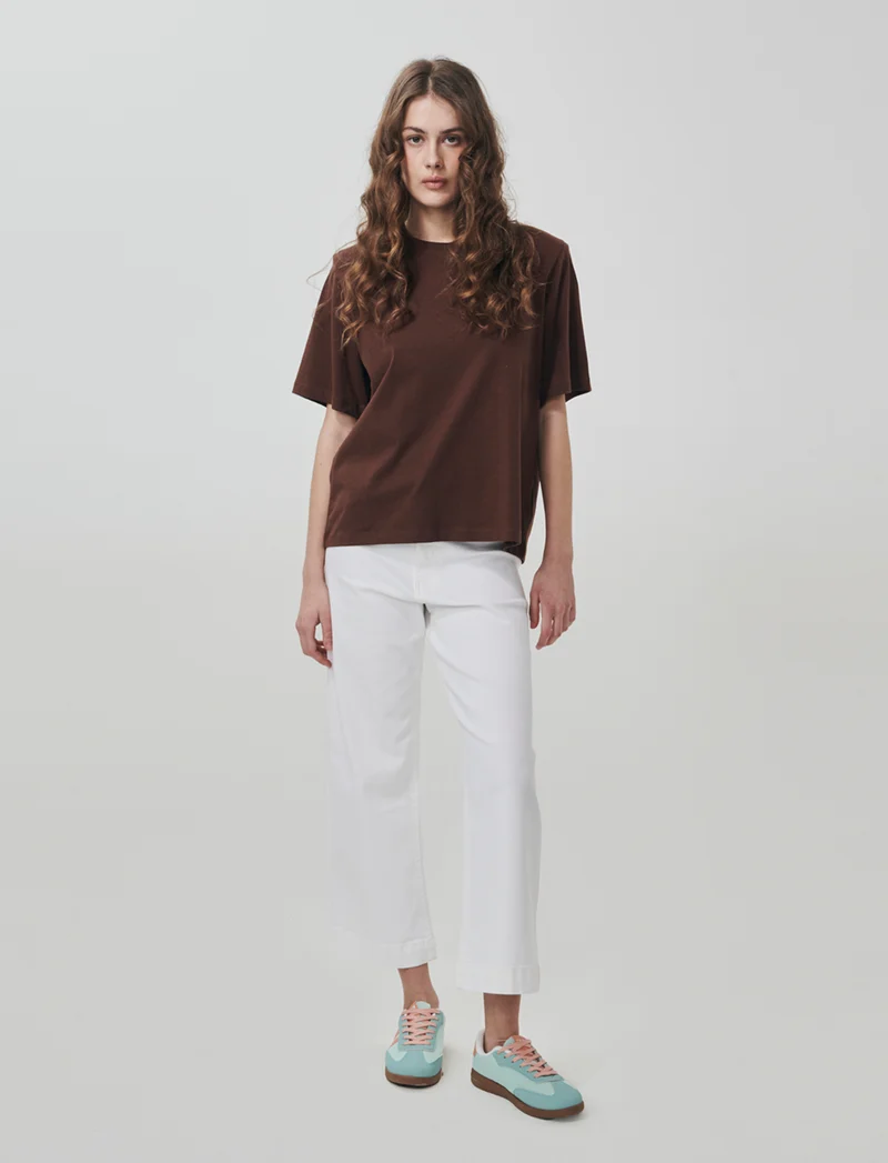 T-Shirt Basica con Spalline - Marrone cioccolato
