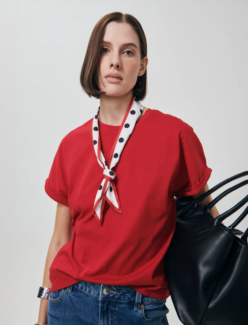 T-shirt in cotone con foulard incluso - Rosso