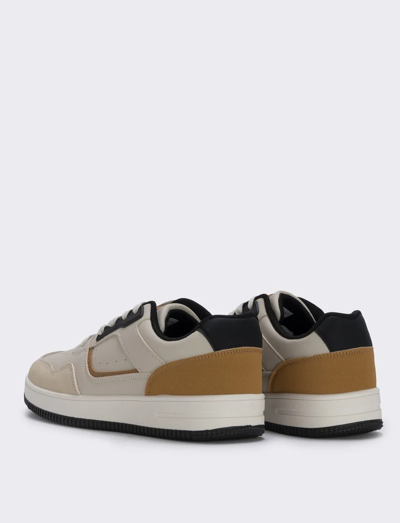 Sneakers beige con riporti a contrasto - Beige